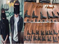 کشف ۱۵ قبضه اسلحه از چمدان دو مسافر اتوبوس در شهرستان نی ریز