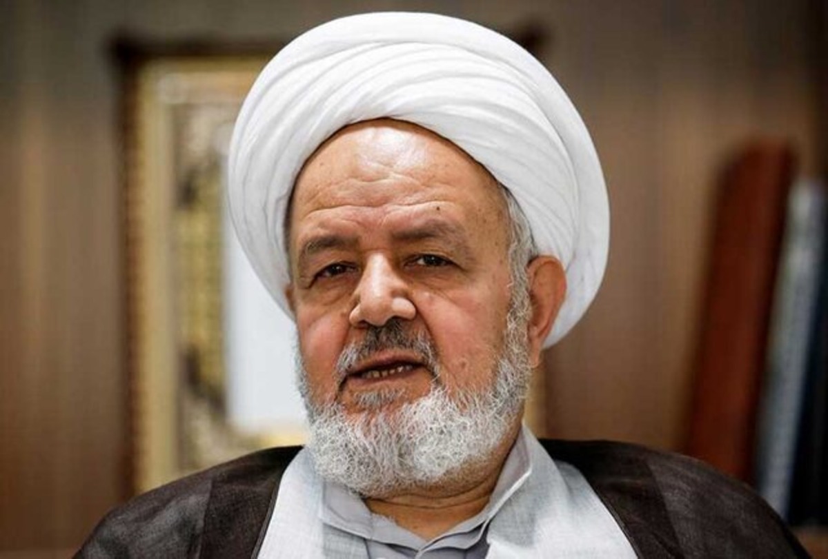 **** جهل خواص درباره مصلحتاندیشی رهبران الهی جبرانناپذیرست **** جهل خواص درباره مصلحتاندیشی رهبران الهی جبرانناپذیرست