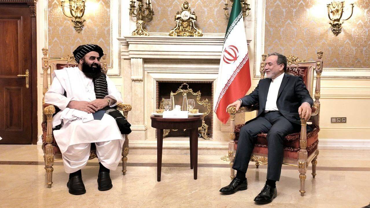 دیدار سرپرست وزارت خارجه افغانستان با عراقچی