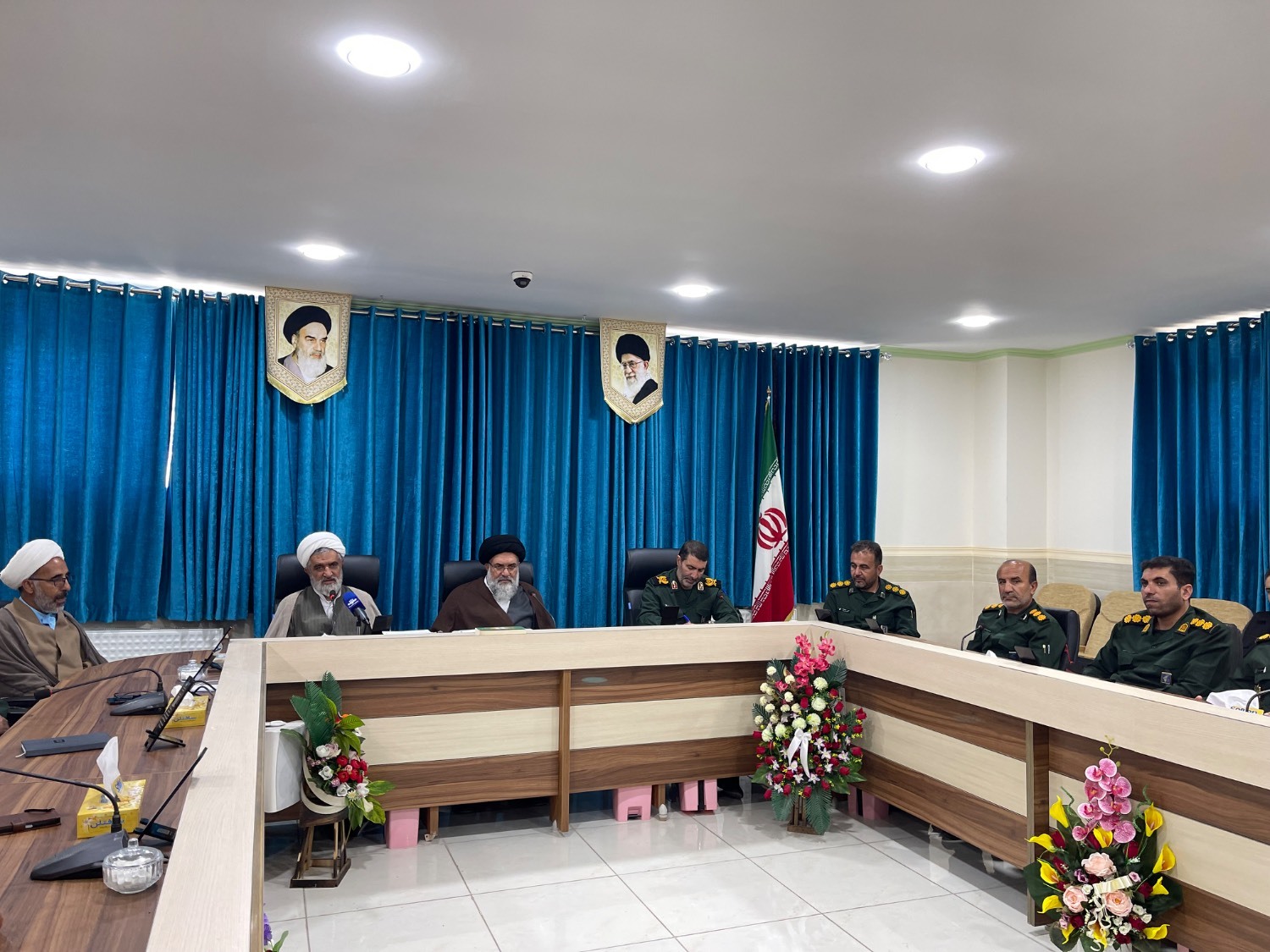 تاکید بر همکاری همه دستگاه ها با سپاه برای پیشبرد اهداف نظام