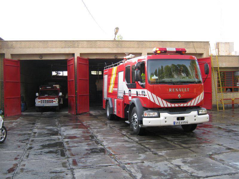 واگذاری یک دستگاه ماشین سنگین آتشنشانی به سازمان آتشنشانی مهاباد واگذاری یک دستگاه ماشین سنگین آتشنشانی به سازمان آتشنشانی مهاباد