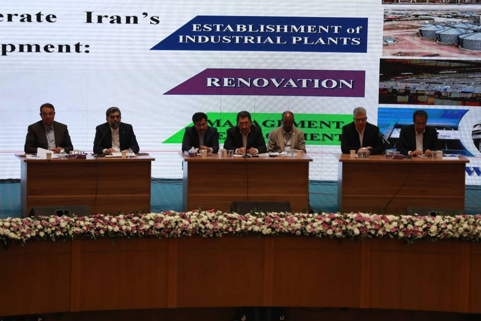 آمادگی ایران برای همکاری صنعتی با کشورهای آفریقایی آمادگی ایران برای همکاری صنعتی با کشورهای آفریقایی