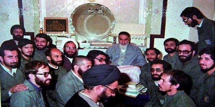 امام خمینی و معماری انقلاب؛ از قیام ۱۵ خرداد تا بنیان گذاری نهاد‌های حکومتی