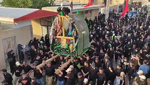 آئین نخل گردانی مردم روستای خیرآباد اراک