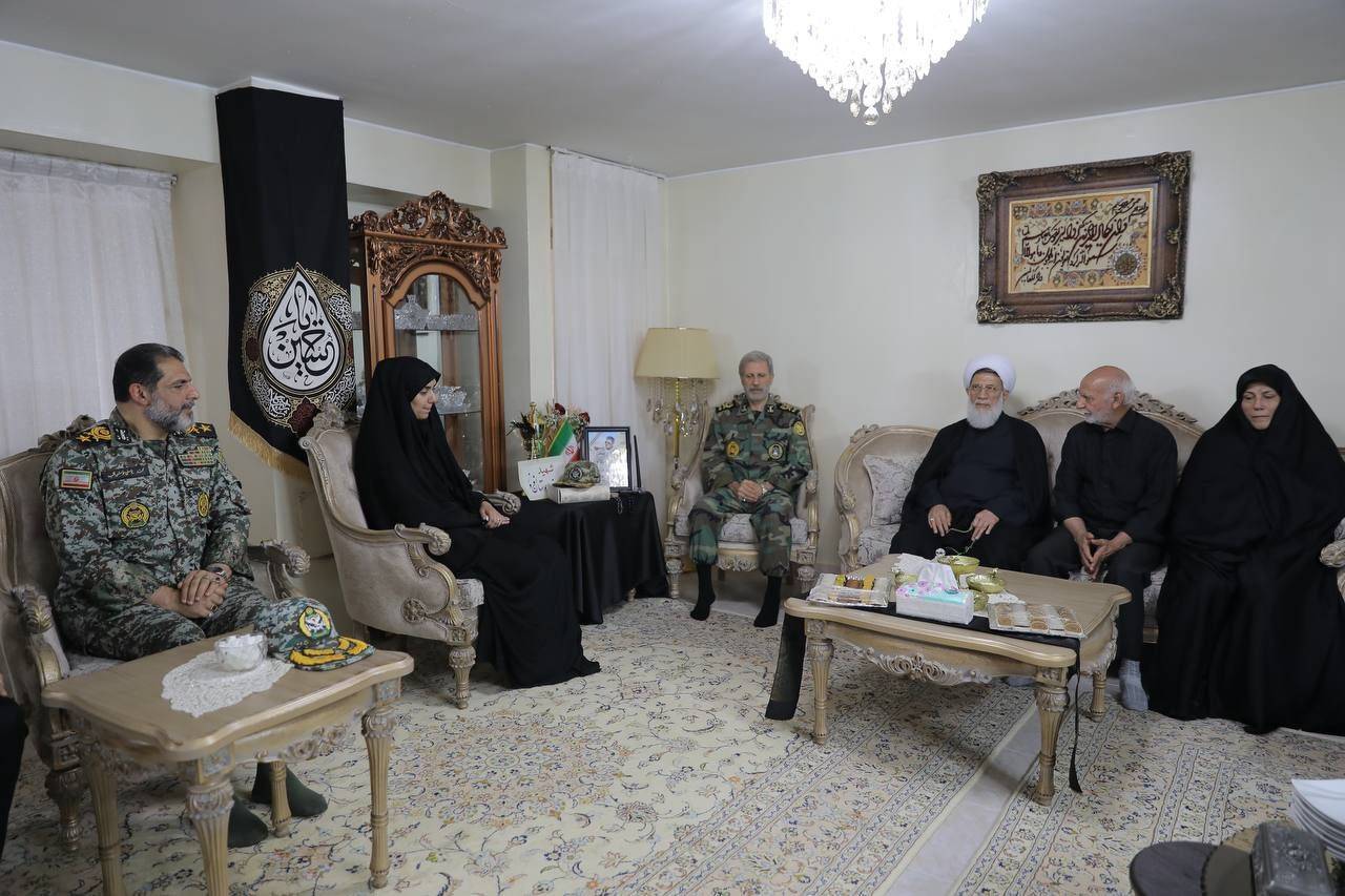 خون پاک شهدا، شکست را به دشمن تحمیل کرد