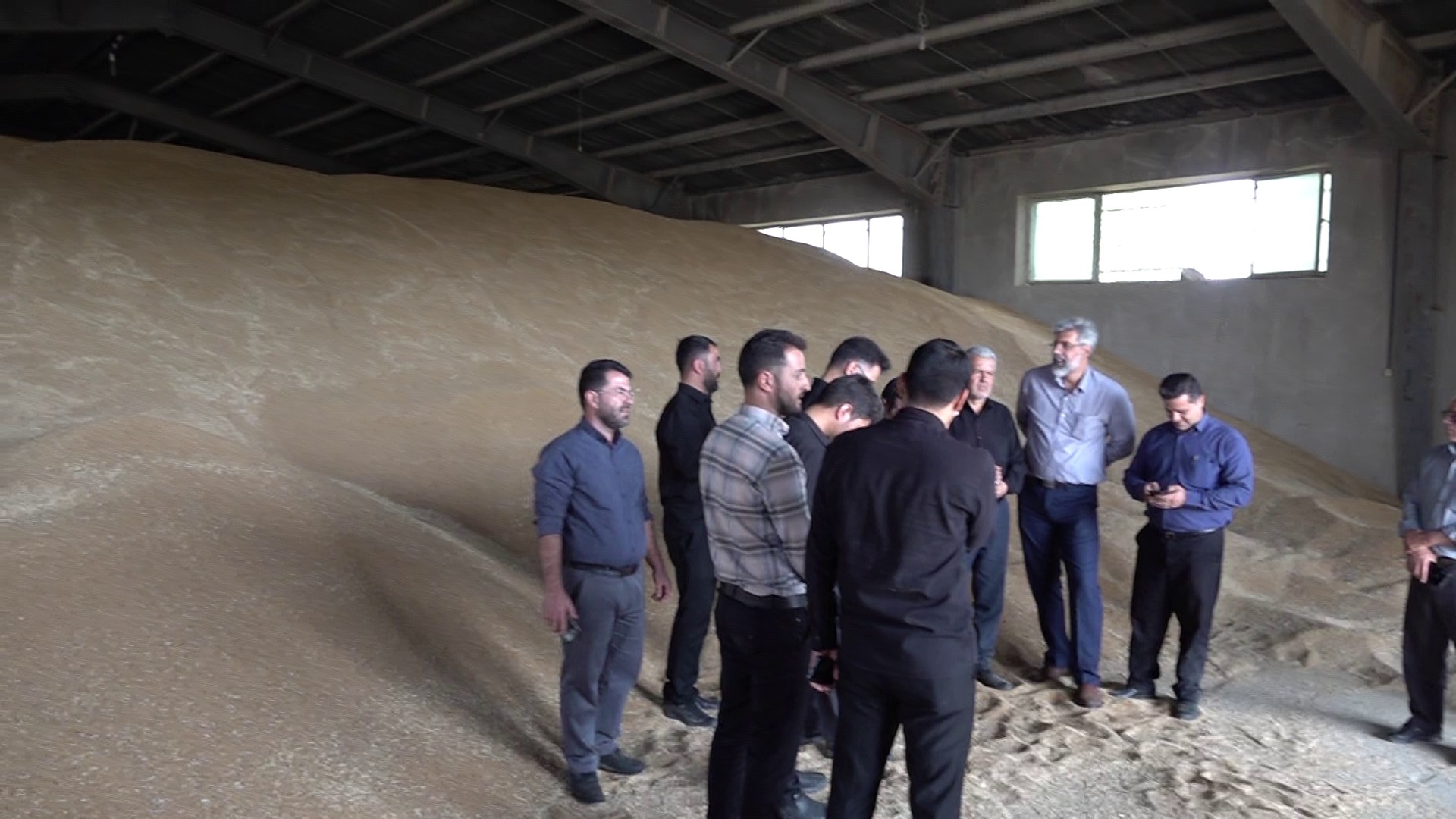 بررسی مشکلات مراکز خرید گندم در کبودراهنگ