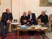 دیدار رئیس بنیاد شهید و امور ایثارگران با خانواده «شهیدان عباسی»