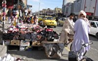 معابر نیکشهر در تصرف دستفروشان