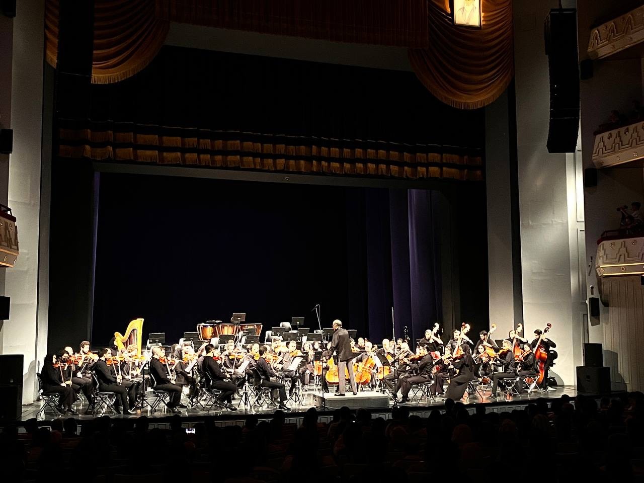 سفر ارکستر سمفونیک تهران به تاریخ موسیقی کلاسیک