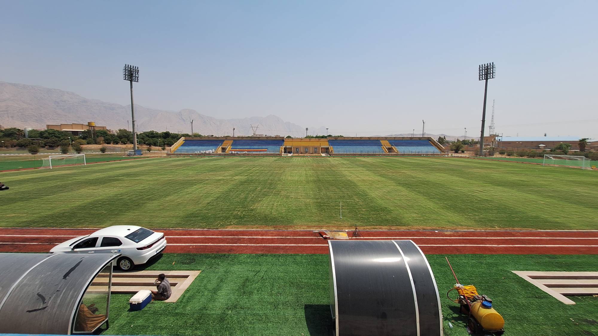 تکمیل عملیات بازسازی ورزشگاه شهدای نفت گچساران تکمیل عملیات بازسازی ورزشگاه شهدای نفت گچساران