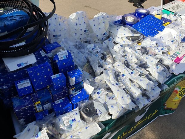 انباشت ۴۰ میلیاردی لوازم یدکی خودروی قاچاق