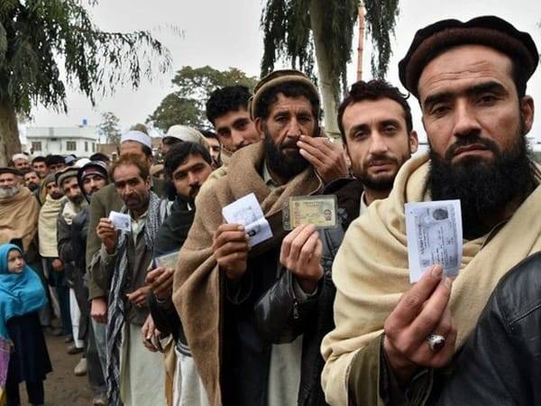 بازگشایی مرز پاکستان و افغانستان برای بازگشت پناهجویان افغان