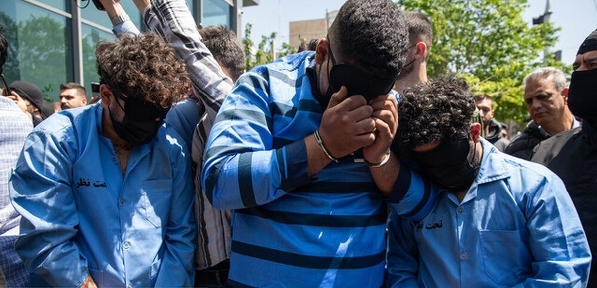 بازداشت۶۳۰ نفر از اراذل و اوباش در غرب استان تهران بازداشت۶۳۰ نفر از اراذل و اوباش در غرب استان تهران