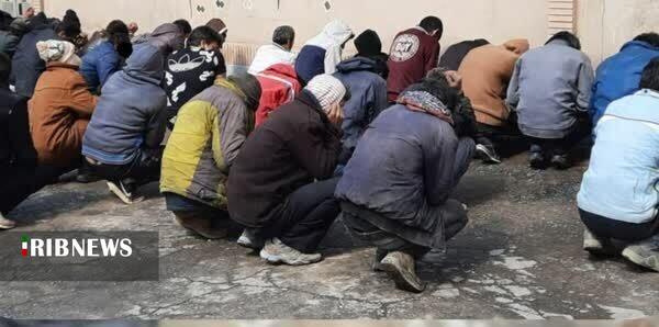 دستگیری ۵۳ معتاد پرخطر و خرده فروش مواد مخدر در مرند دستگیری ۵۳ معتاد پرخطر و خرده فروش مواد مخدر در مرند