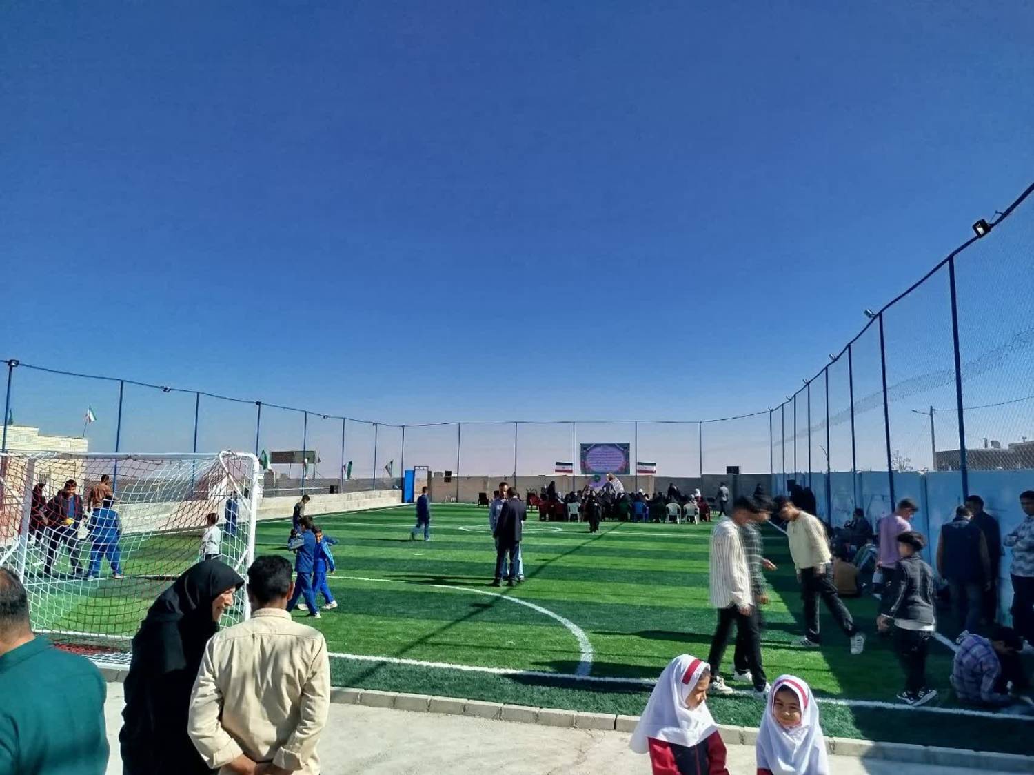 افتتاحهای زمین چمن مصنوعی در آموزشگاه توحید جبله نو جغتای افتتاحهای زمین چمن مصنوعی در آموزشگاه توحید جبله نو جغتای