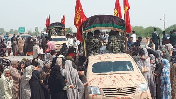 تشییع شهید گمنام در روستای چاه اسماعیل میناب