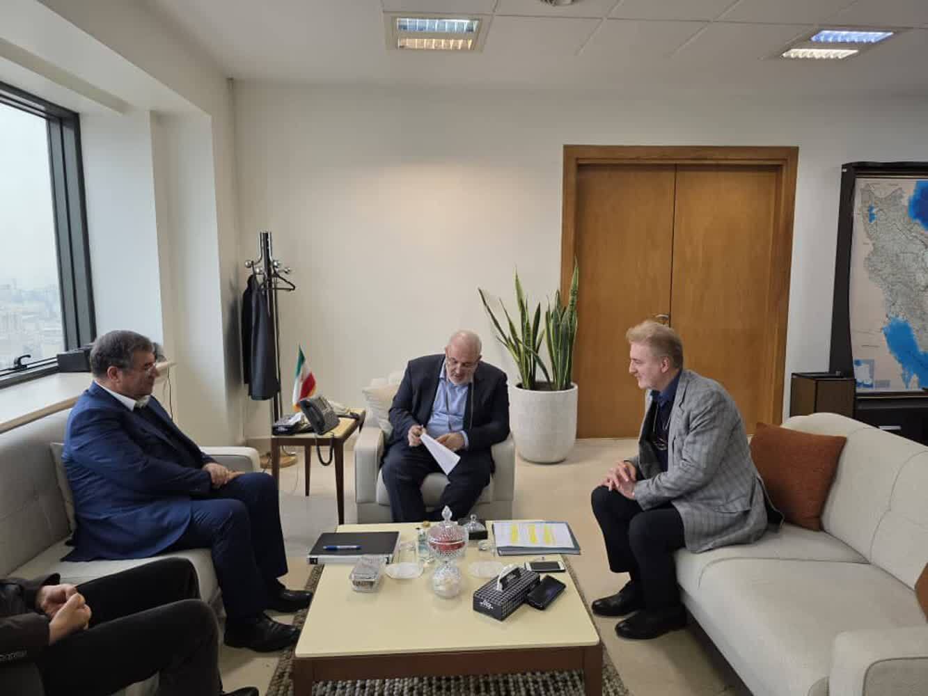 بررسی منابع آبهای سطحی و زیرزمینی آذربایجان غربی بررسی منابع آبهای سطحی و زیرزمینی آذربایجان غربی