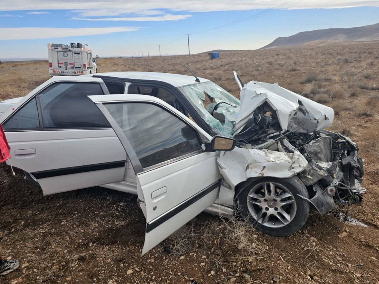 امداد هوایی اورژانس برای انتقال دو مصدوم  از میمه به اصفهان