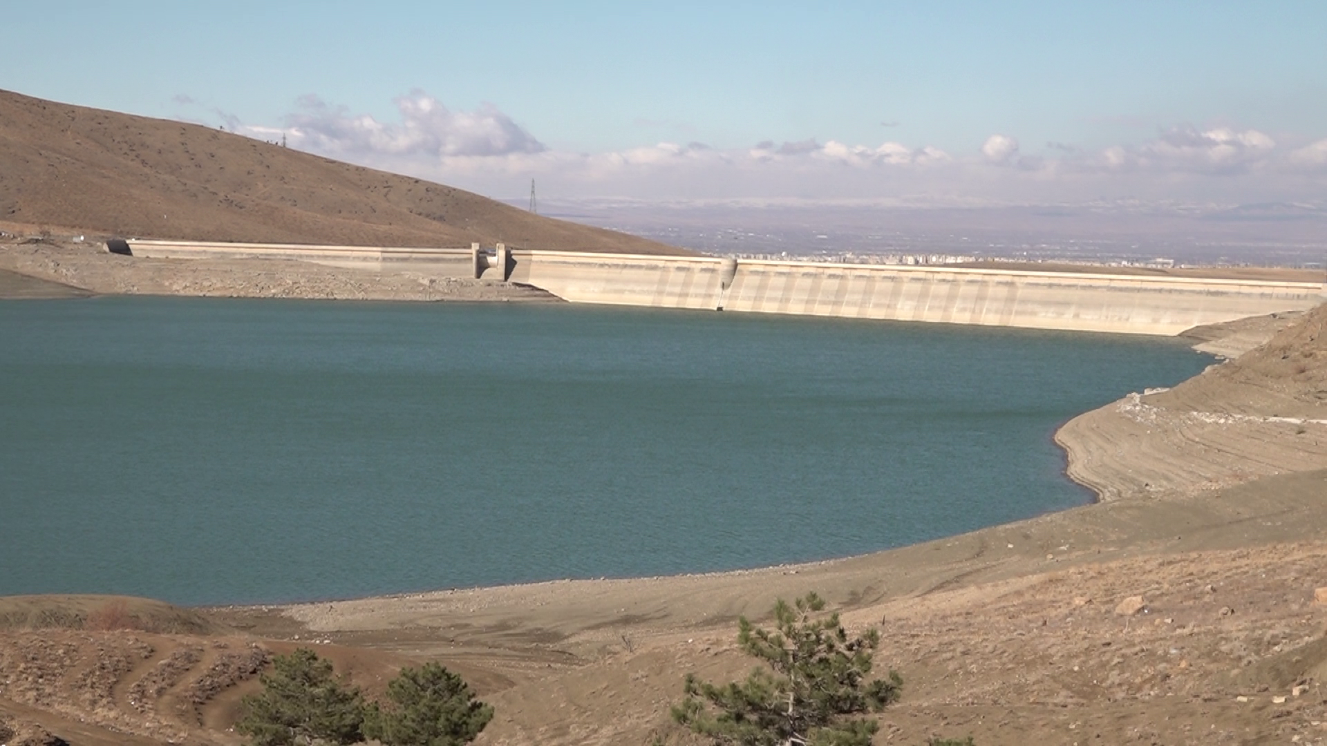 کاهش ۵۳ درصدی بارندگیها در استان همدان نسبت به سال گذشته کاهش ۵۳ درصدی بارندگیها در استان همدان نسبت به سال گذشته