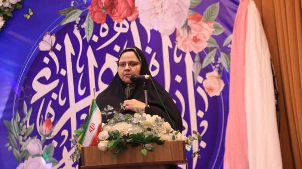 بانوان فرهنگی علاوه بر انتقال دانش، انسان پروری می‌کنند