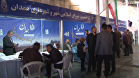برپایی میز خدمت در نماز جمعه همدان