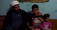 دیدار نماینده ویژه رهبر معظم انقلاب با خانواده شهدا در بندرعباس