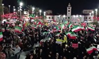 ایستاده پای وطن در شب هایِ حماسه و اقتدار، در سنگر خیابان