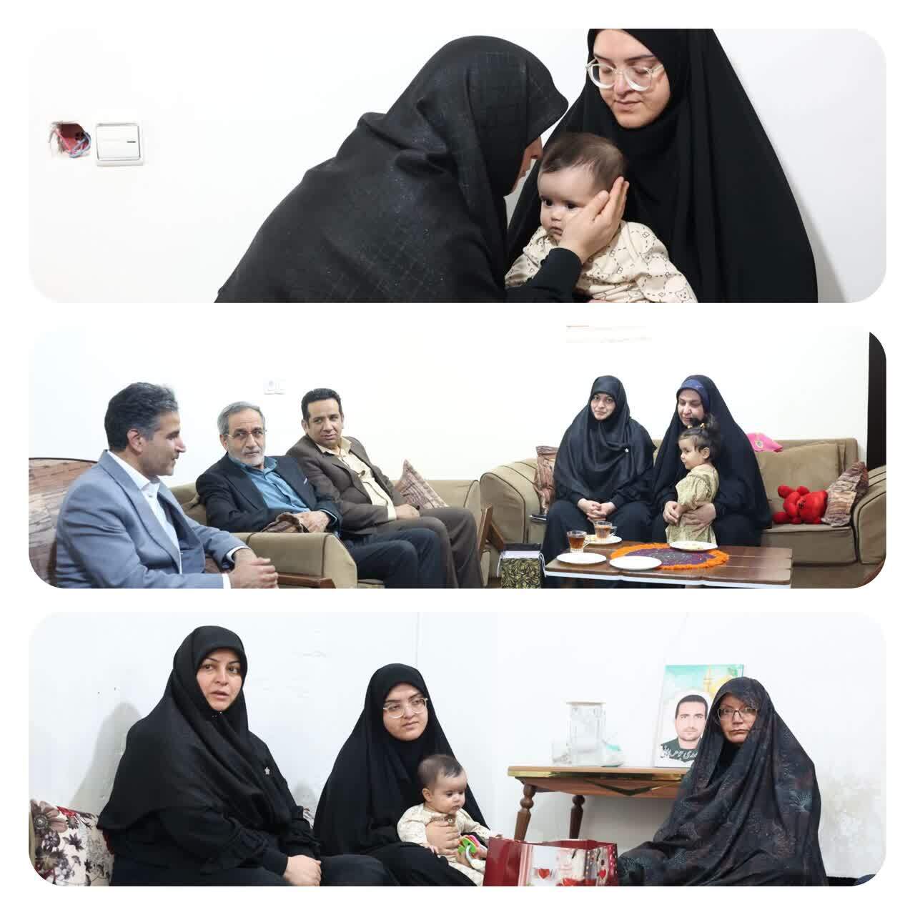 دیدار معاون استاندار کرمان با خانواده معظم شهدای اقتدار دیدار معاون استاندار کرمان با خانواده معظم شهدای اقتدار
