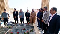 عطر افشانی و گلباران گلزار شهدا در استان چهارمحال و بختیاری