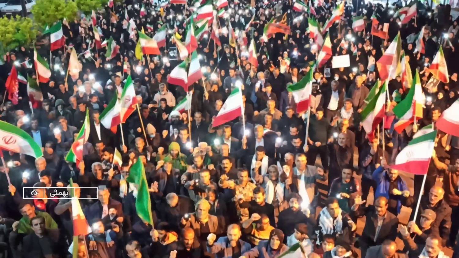 میدان داری کهگیلویه و بویراحمدیها در شب ۱۳۷ حمایت از ایران مقتدر میدان داری کهگیلویه و بویراحمدیها در شب ۱۳۷ حمایت از ایران مقتدر
