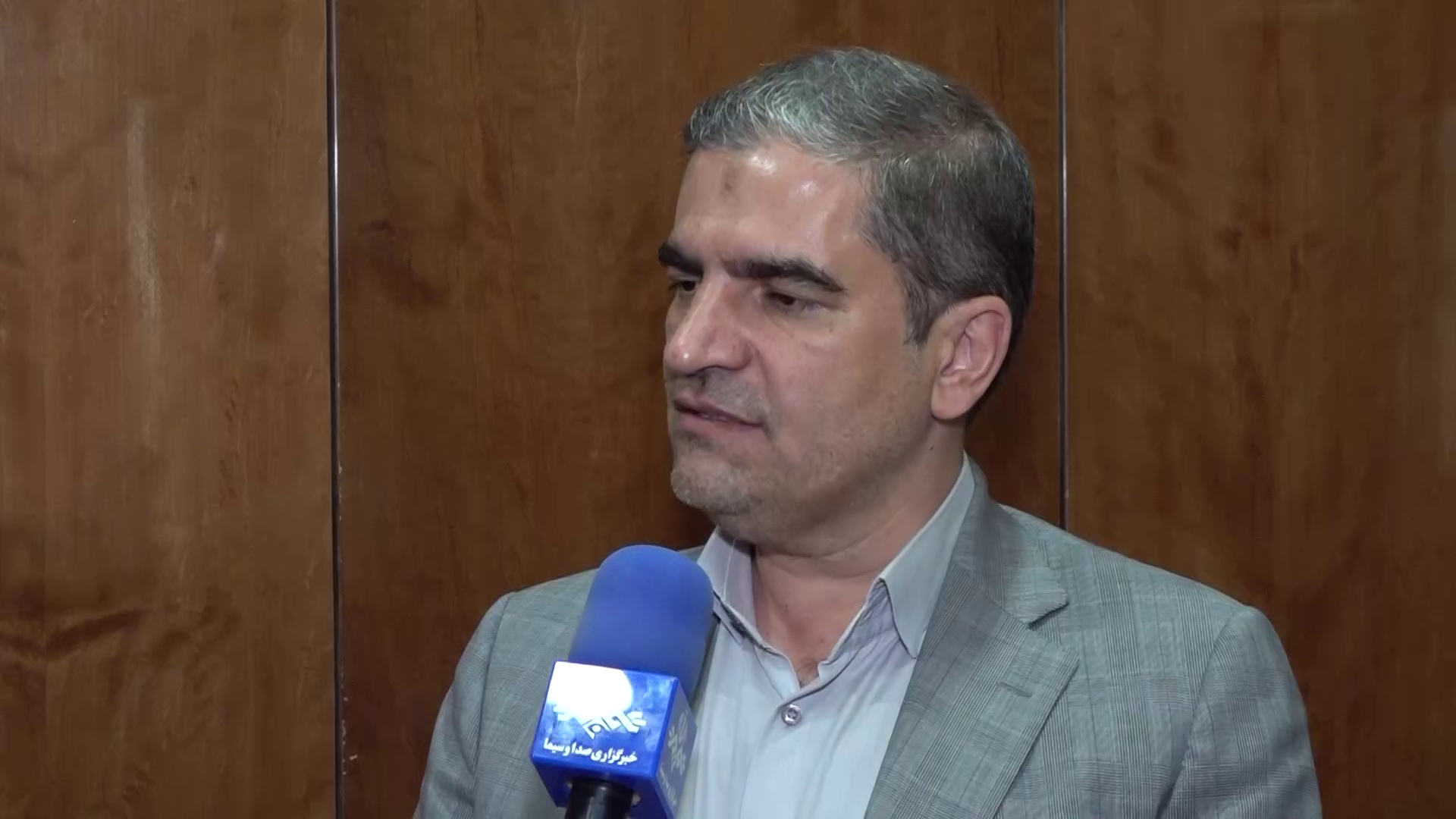 قاضی زاده هاشمی: کاهش سهم برق صنایع پذیرفتنی نیست