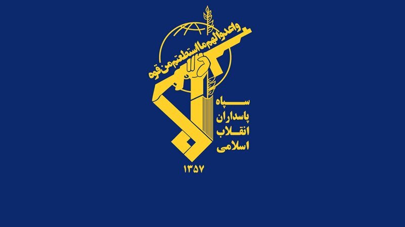 دو نفتکش که قصد تردد در مسیر ناایمن تنگه هرمز را داشتند منفجر شدند دو نفتکش که قصد تردد در مسیر ناایمن تنگه هرمز را داشتند منفجر شدند