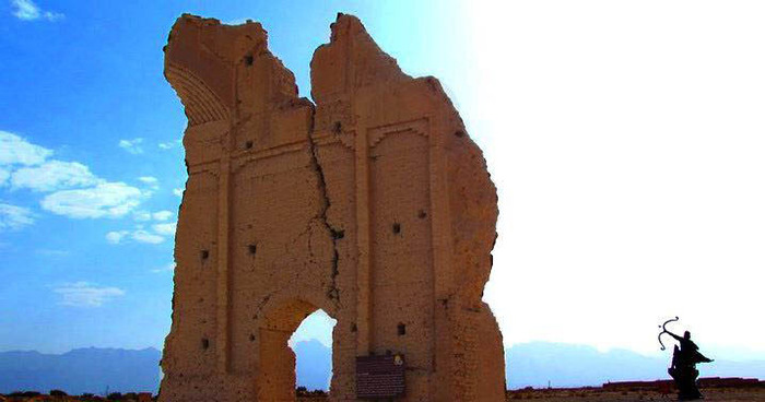 دروازه شهرفرافر مهریز