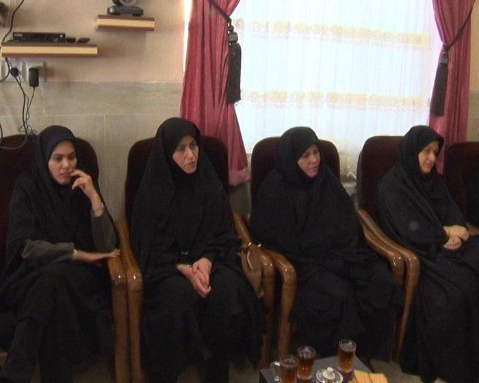 دیدار فرماندار اشکذر با کارمندان کتابخانه های عمومی این شهرستان 