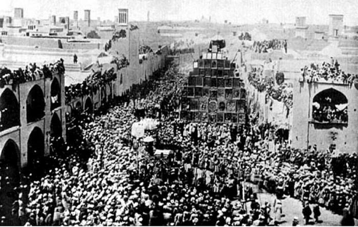 نخل مشهور امیر چخماق یزد- روز عاشورا دراواخر دوره قاجار (عماد عقلی)